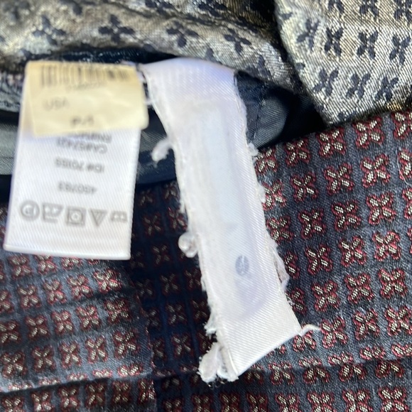 Ann Taylor loft Julie skinny capri 14 NWOT
Stretch blur red pattern - Picture 4 of 7